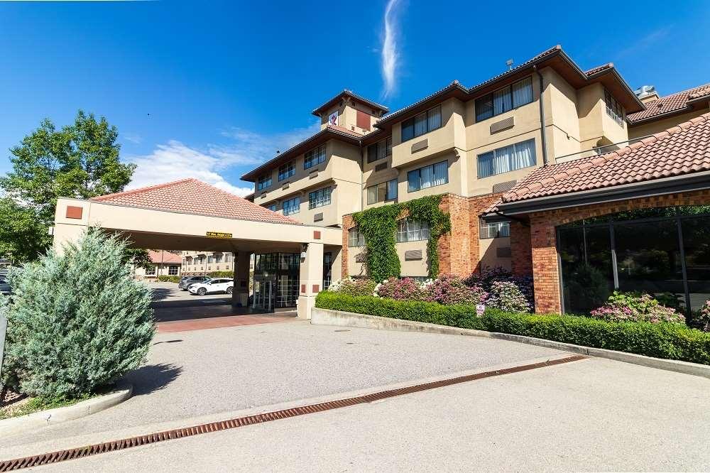 Hotel Kelowna & Conference Centre Exteriör bild